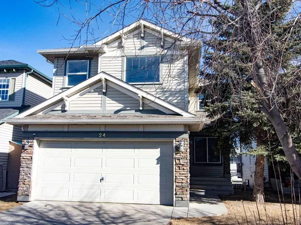 24 SW Panamount Ln NW, Calgary, AB T3K 5Y3