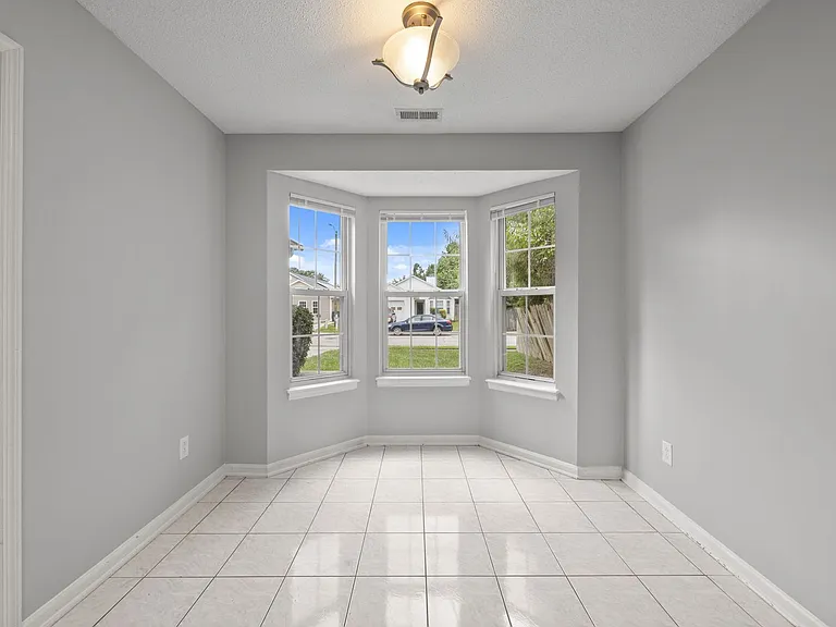 2033 Derby Run Rd — Photo 9