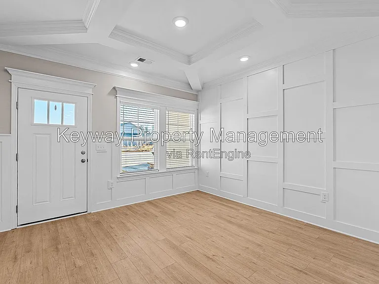 716 Bronze Way — Photo 4