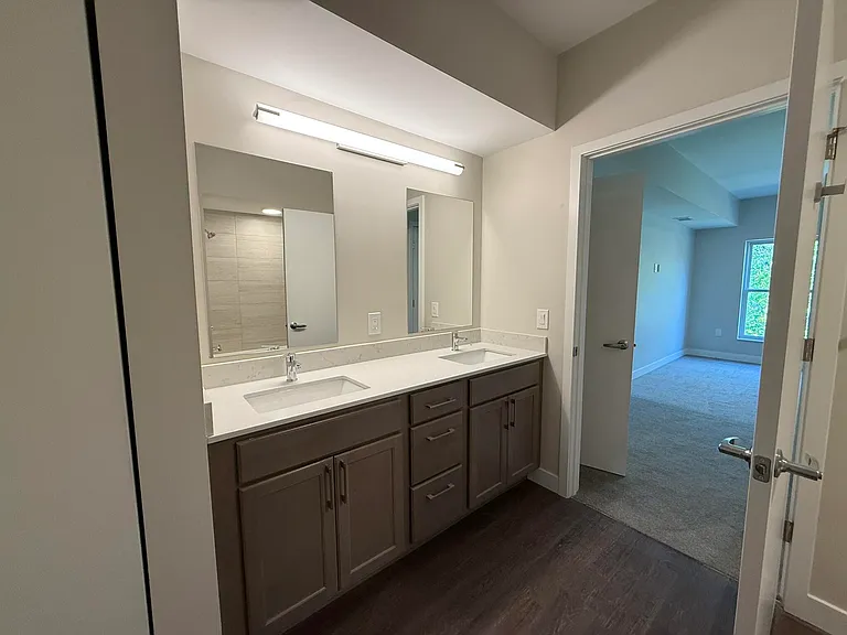 2645 Burton Rd #4 — Photo 25
