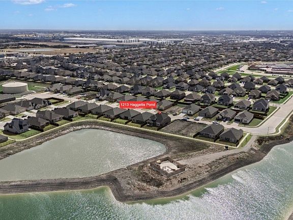 2nd image of 1213 Haggetts Pond Rd