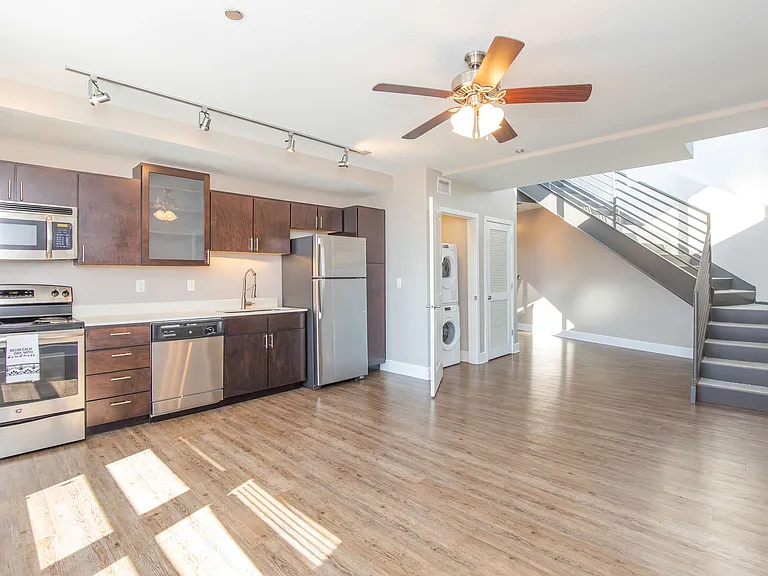 Heers 1 Bed 1 Bath 756 Penthouse