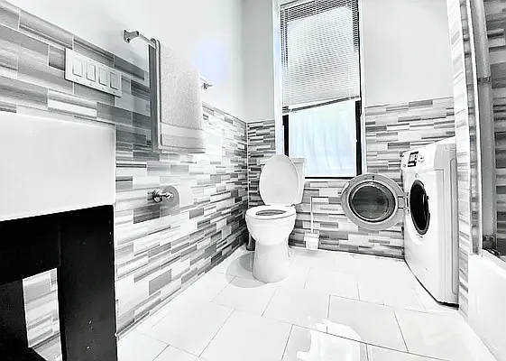 Rented by Vector New York, LLC | media 13