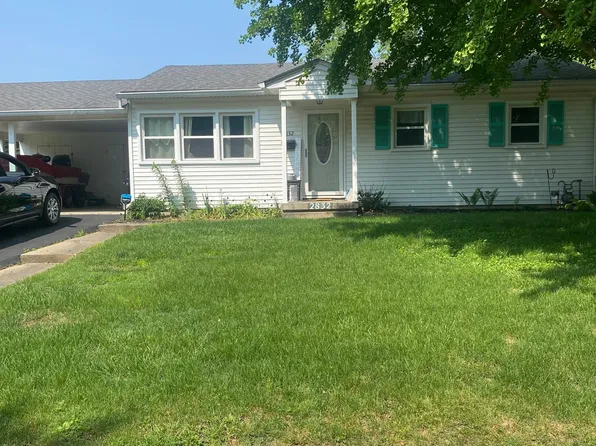 2832 Tulip Dr, Columbus, IN 47203