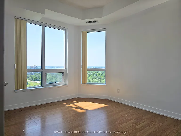 840 Queens Plate Dr #1305 — Photo 13