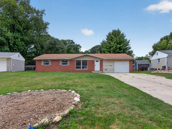 564 Birchwood St, Jackson, MI 49203