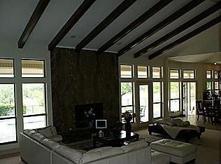 1319 Travis Cir N, Irving, TX 75038