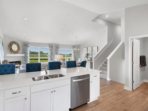 9850 Upper 89th St S, Cottage Grove, MN 55016