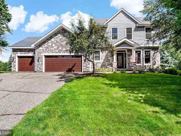 2450 Whitfield Dr, Mendota Heights, MN 55120