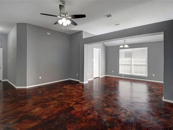 4th image of 1605 Breezy Ct