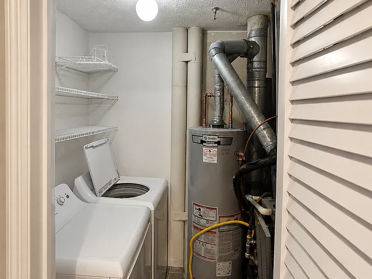 4558 Vinings Central Trce SE — Photo 6