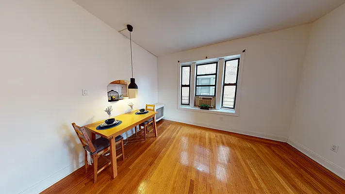 Sold by Compass | media 3