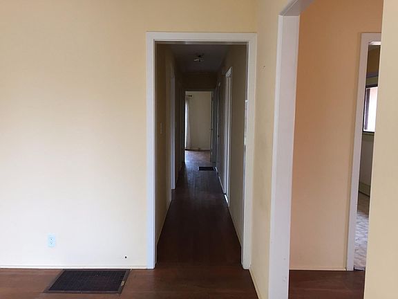5th image of 1722 King St