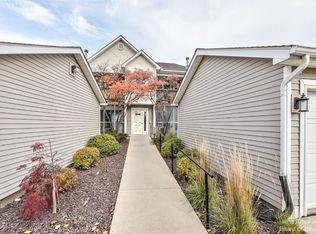 1604 Oakfield Dr, Ann Arbor, MI 48108