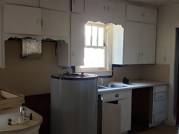 3rd image of 2125 Avenue K