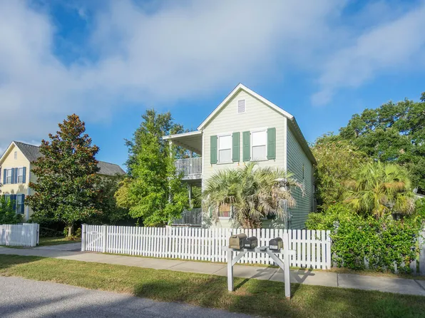 1011 Madrid Ave, Pt Royal, SC 29935