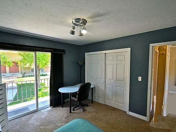 5th image of 2590 E Canterbury Ln