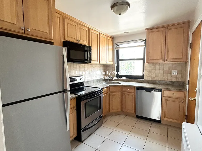 7320.5 N Ridge Blvd #3W — Photo 6