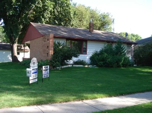 606 22nd Ave N, Fargo, ND 58102