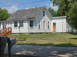 930 W Maple St, Waterloo, IN 46793