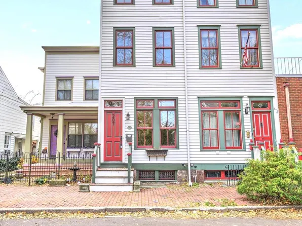 207 Jackson St, Trenton, NJ 08611