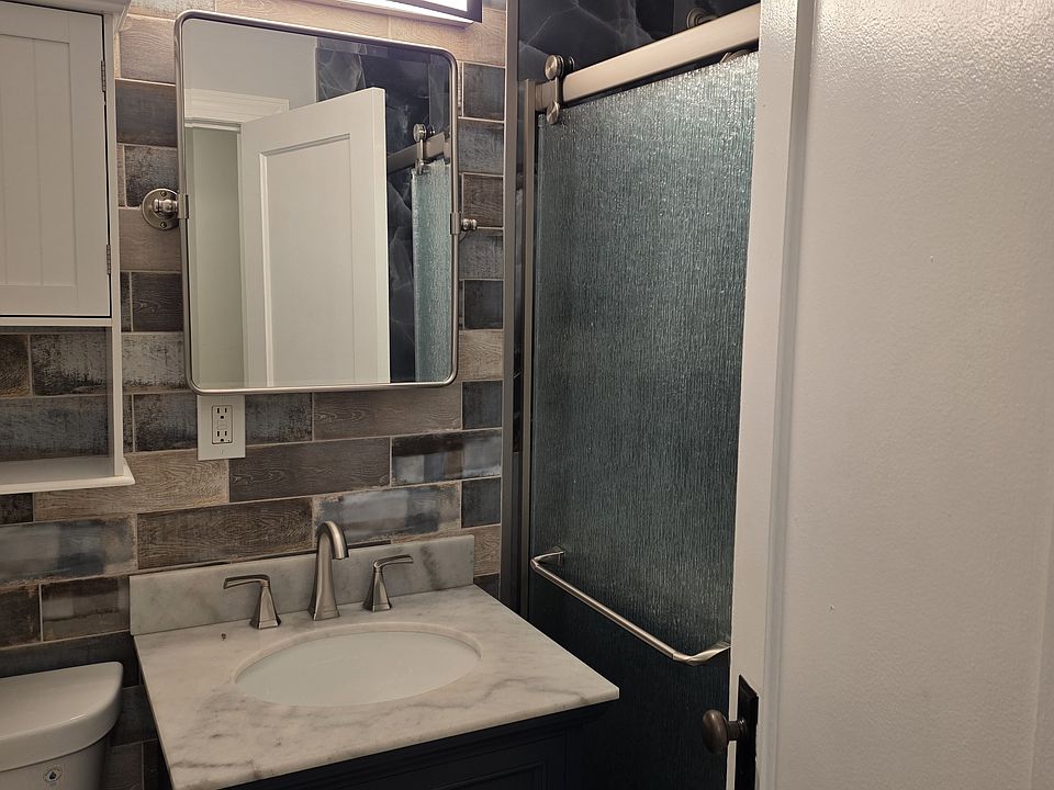 Brand new bathroom, renovated in 2024