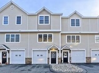 33 Regency Ct #33, Chicopee, MA 01020