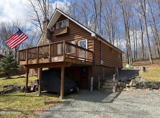 41 Deerfoot Rd, Lake Ariel, PA