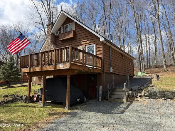41 Deerfoot Rd, Lake Ariel, PA 18436