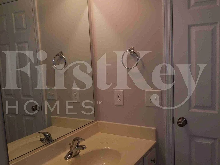 136 Rockbridge Ct — Photo 19