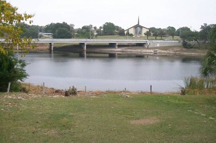 2nd image of 220 W Lake Ina Dr