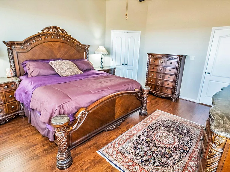 8807 Seguin Cove Ln — Photo 16