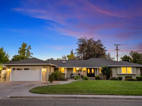 19920 Viewridge Dr, Saratoga, CA 95070