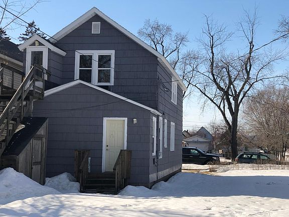3rd image of 1704 Lackawanna Ave
