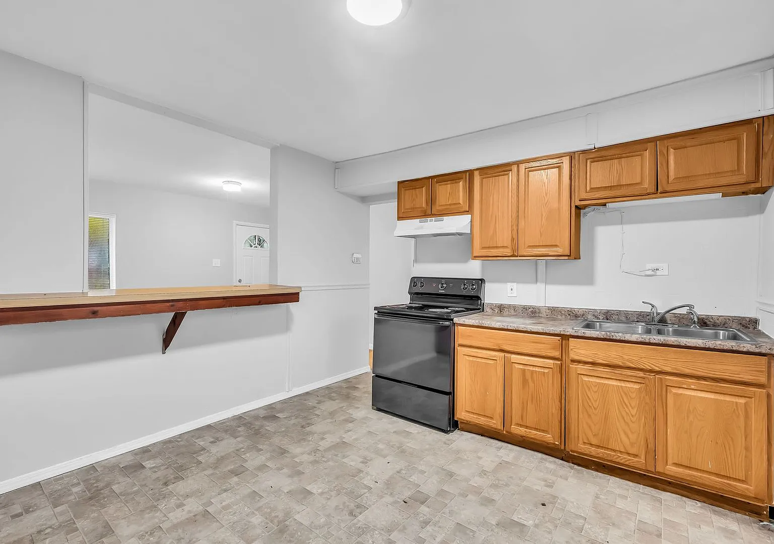 Now Available Section 8 Welcome — Photo 4