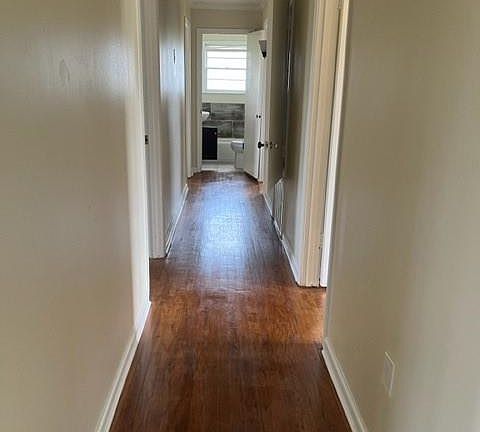 5th image of 3812 Sandra Ln