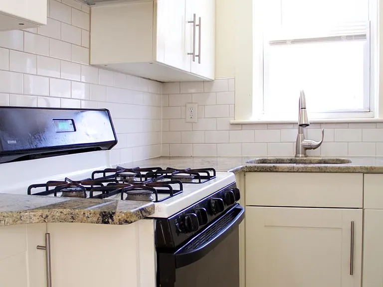 36 Richter St #2 — Photo 5