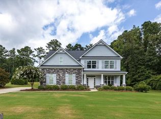 59 Oakwood Dr, Forsyth, GA 31029