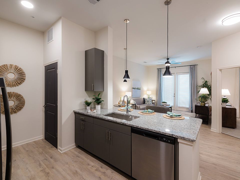 Hudson Renaissance 1027 Ashes Dr Wilmington NC Zillow