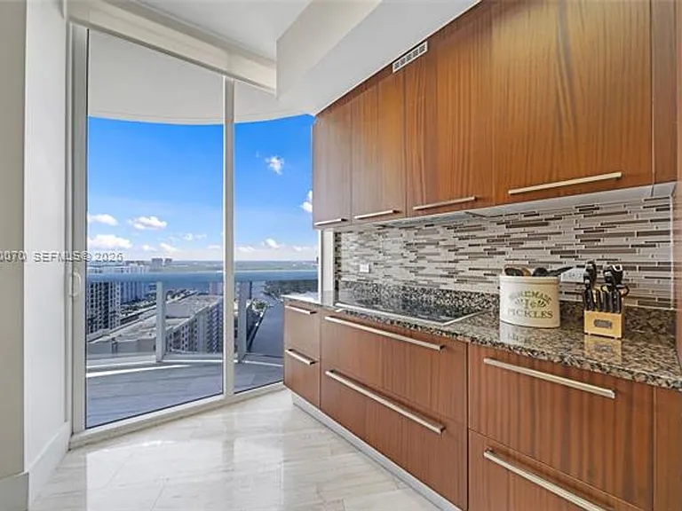 16001 Collins Ave #2305 — Photo 4