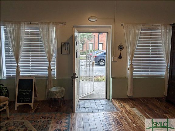 4th image of 125 E Broad St #1C