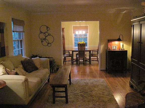 Living Rm to Dining Rm