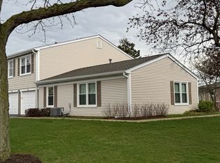 1035 Glouchester Hbr UNIT 1035, Schaumburg, IL 60193