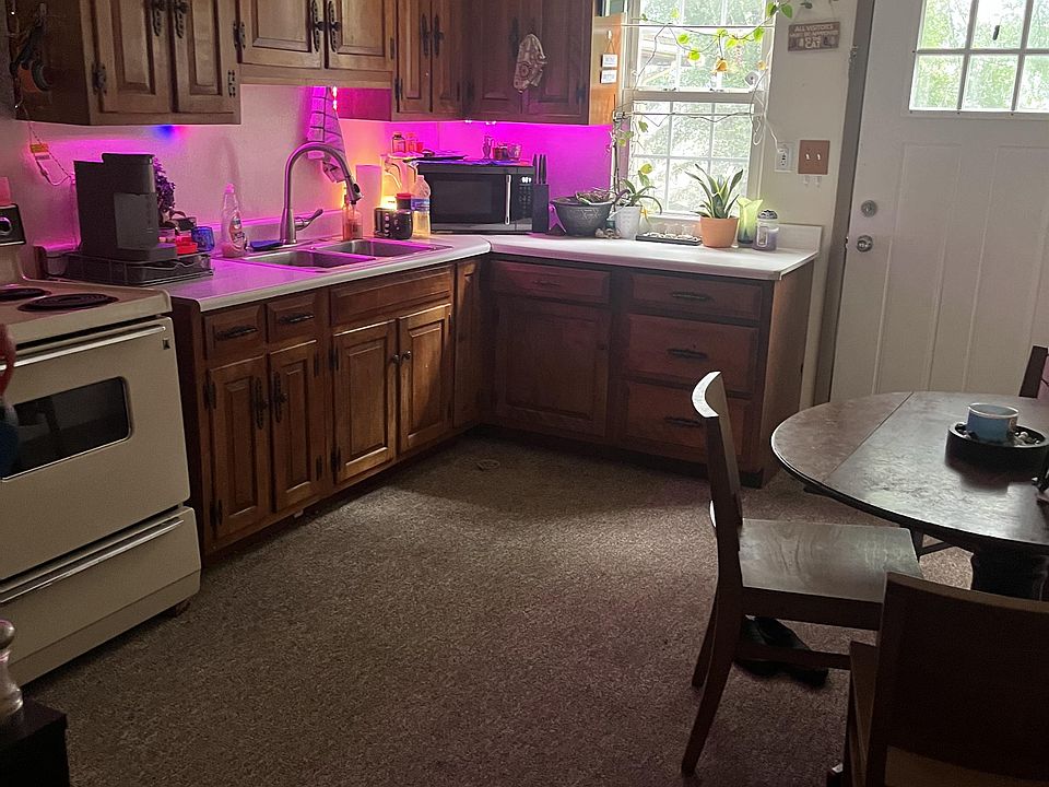 1st image of 213 S Jefferson St #215-2