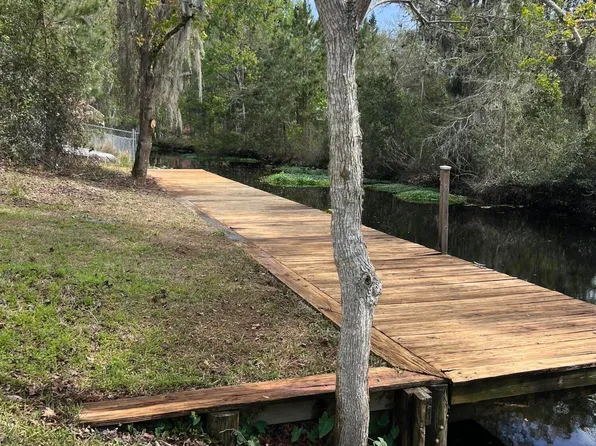 117 PARK Drive, Satsuma, FL 32189