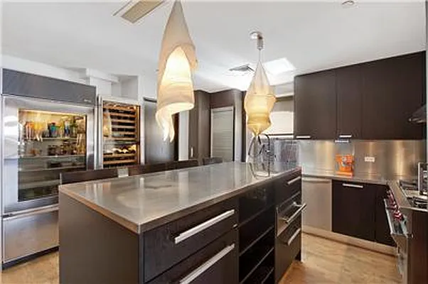 Sold by Isaacs Ganz Real Estate | media 1