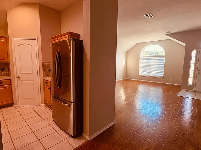 5970 Dustin Trl — Photo 9