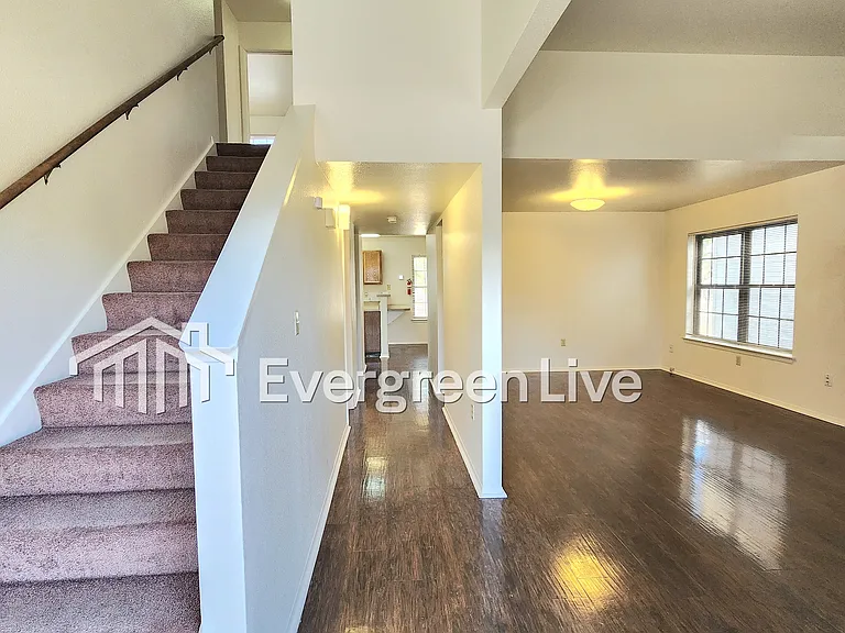 4104 Lew Wallace Dr — Photo 2