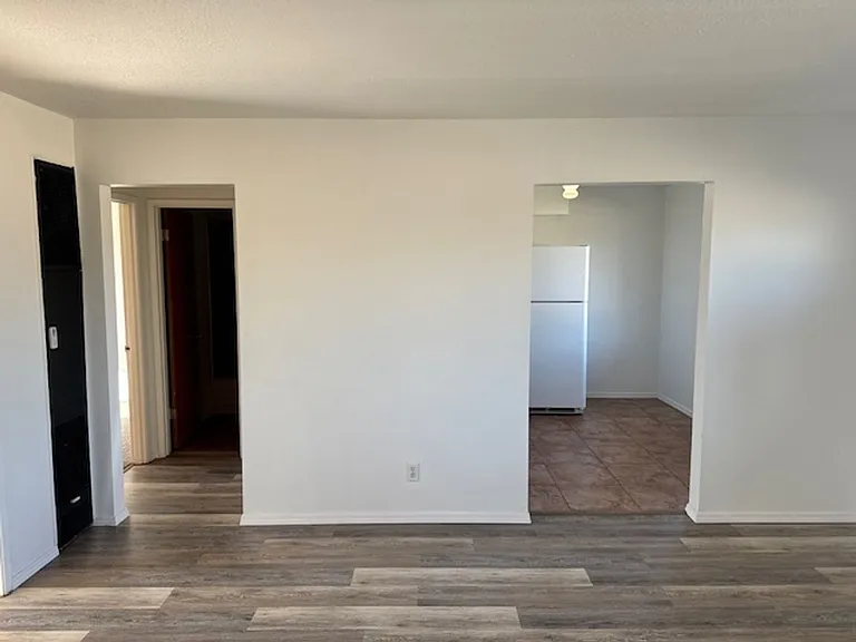 632 Berrydale Ave — Photo 4
