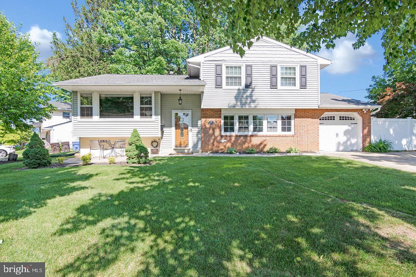 2 Dartmouth Dr, Riverside, NJ 08075 Zillow